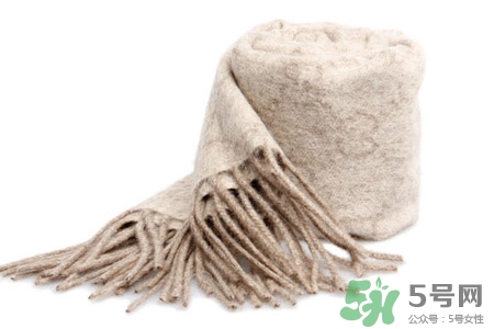 羊绒围巾掉毛严重怎么办,羊绒围巾洗后掉毛