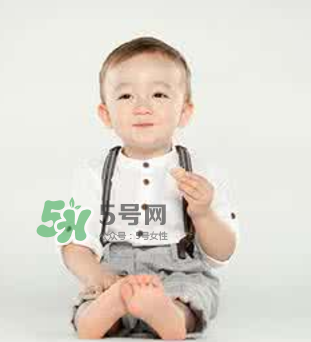 孩子肚子里有虫子是什么症状,小孩肚子里有虫子是怎么回事