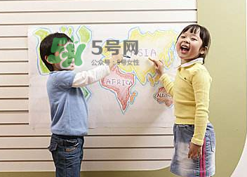 孩子幼儿园受伤赔偿多少钱,小孩在幼儿园受伤怎么赔偿