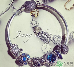 潘多拉手链变黑了怎么办,潘多拉手链变黑是怎么回事