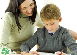 儿童恐惧症有哪些症状,小孩恐惧症