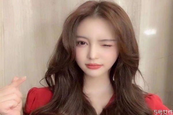 八字刘海洗完头怎么吹学生,八字刘海洗完头怎么吹