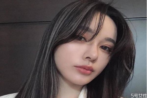 直发八字刘海怎么剪,直发八字刘海怎么剪学生