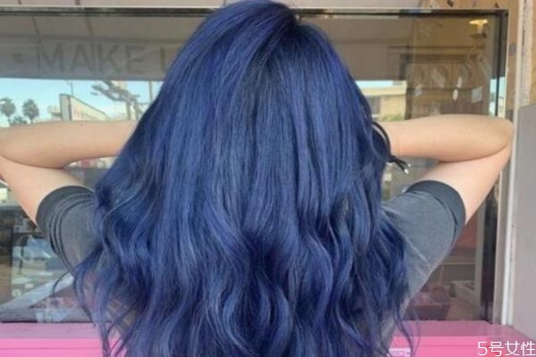 给头发褪色要多久染发剂,给头发褪色要多久