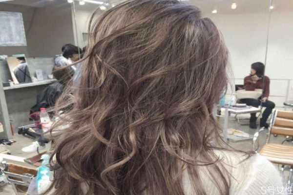 烫发500和烫300的区别,烫发200和400区别