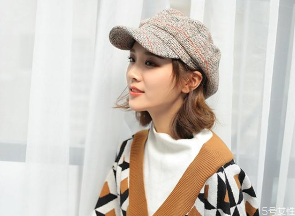 怎么防止戴帽子压扁头发,戴帽子发型压扁怎么办