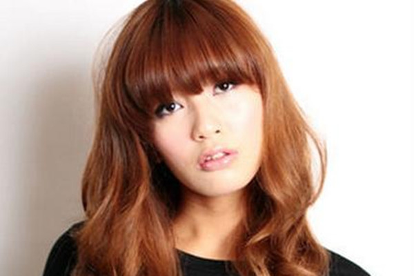 咖啡色头发适合什么人,咖啡色头发好看吗