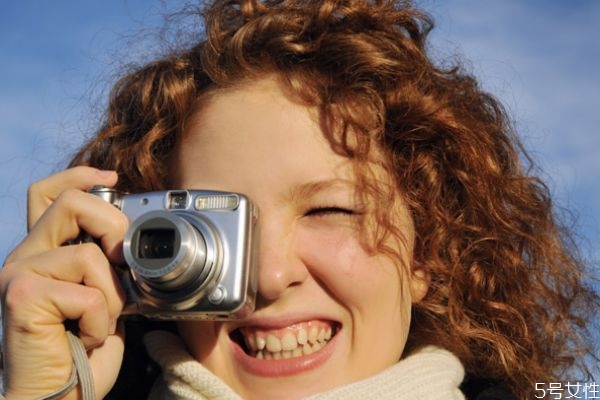 烫完羊毛卷可以软化掉吗,烫羊毛卷要软化到什么程度 烫完羊毛卷可以软化掉吗,烫羊毛卷要软化到什么程度