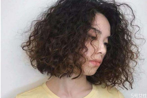 羊毛卷烫过几天可以洗,羊毛卷烫完几天后洗