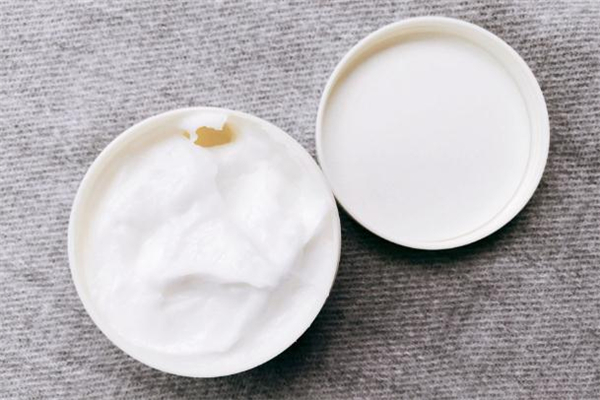 牛奶面膜有用吗,发乳和发膜哪个好