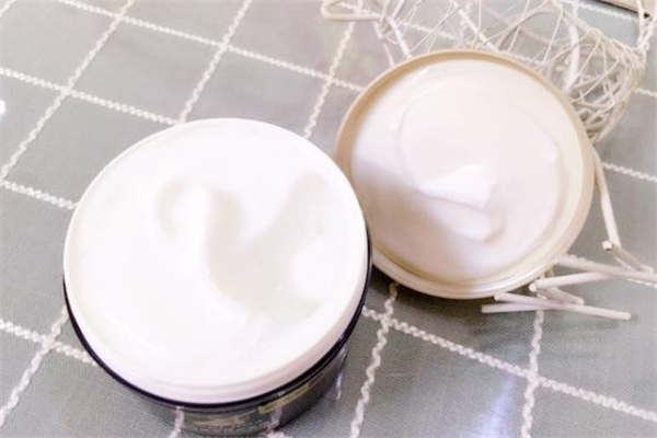 施华蔻的发膜好用吗,施华蔻染发剂里的发膜超好用