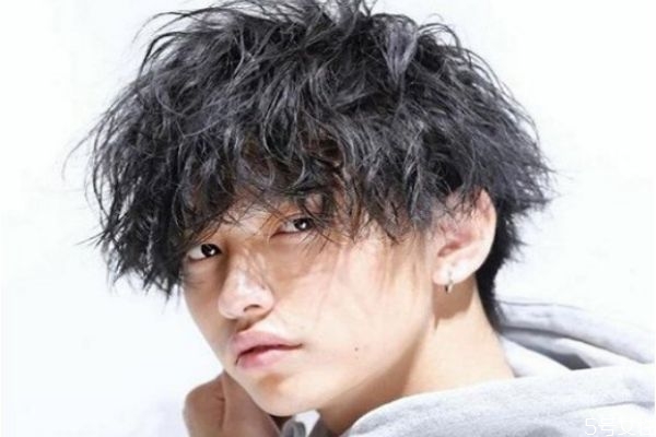 男士短发摩根烫怎么烫,男士短发摩根烫的发型效果图片