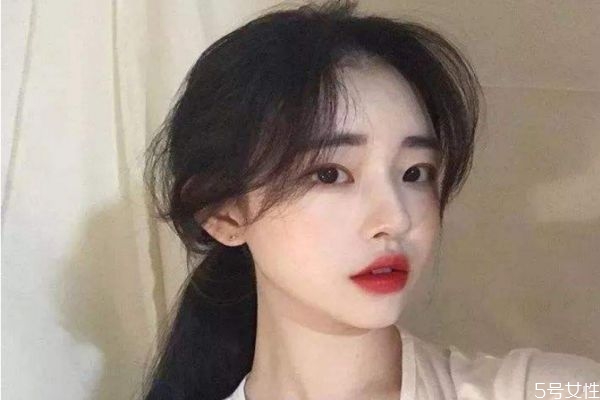 什么脸型适合八字刘海?,什么样的脸型适合八字刘海