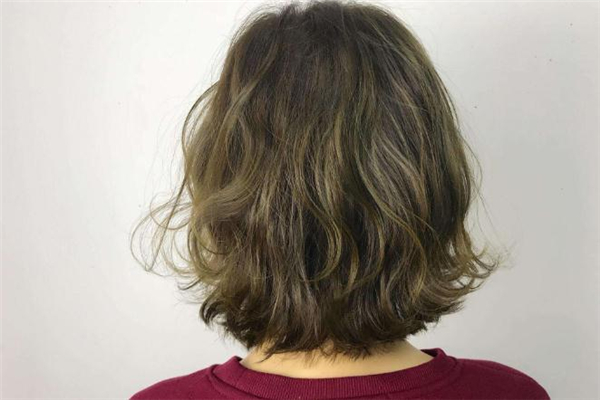 染发不包保鲜膜可以吗,染头发不用保鲜膜包可以吗