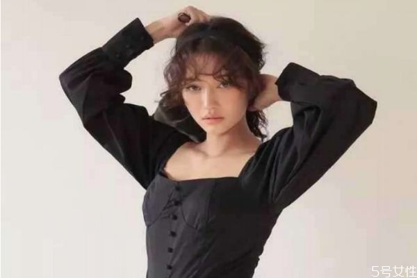 泰迪卷刘海适合什么脸型,泰迪卷发适合什么脸型