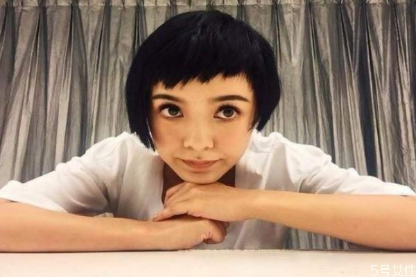 狗啃刘海适合什么脸型男生,狗啃刘海适合什么脸型的女生 狗啃刘海适合什么脸型男生,狗啃刘海适合什么脸型的女生