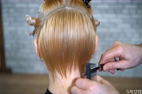 如何取消头发中分的缝男,如何取消头发中分的缝