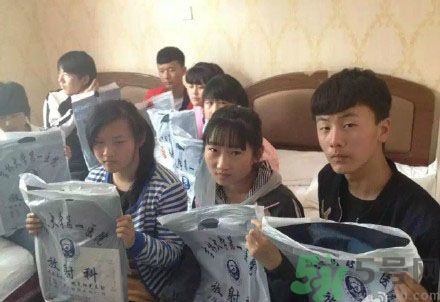 甲醛中毒的症状有哪些反应?,甲醛中毒有什么反应 甲醛中毒的症状有哪些反应?,甲醛中毒有什么反应