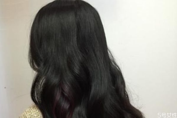 染过黑色的头发怎么褪色,染黑发后悔怎么快速掉色
