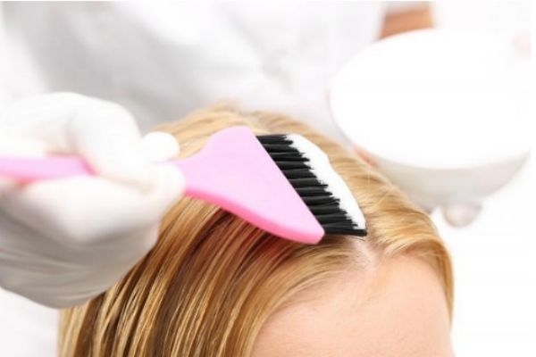 怎么才能让染的头发快速褪色,染完的头发怎么快速掉色