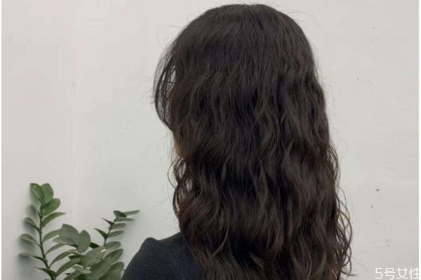 要不要用吹风机,可以用吹风机吹吗