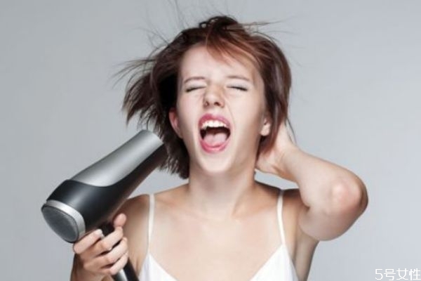 吹风机怎么吹发型男,吹风机怎么吹发型 吹风机怎么吹发型男,吹风机怎么吹发型