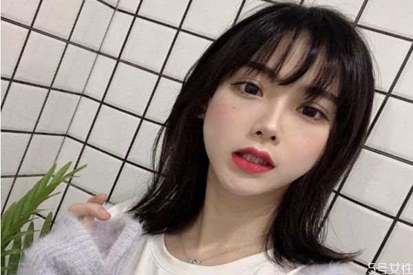 锁骨发适合什么刘海图片,锁骨发配什么刘海