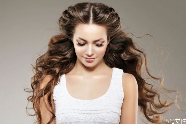 头发可以烫内扣吗,内扣发型需要烫发吗