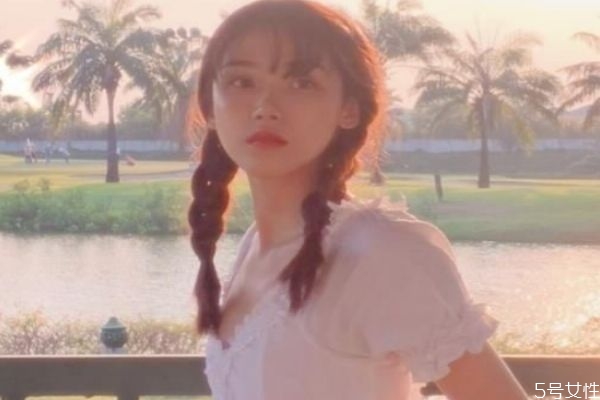 没有发网怎么戴假发图解,没有发网怎么戴假发