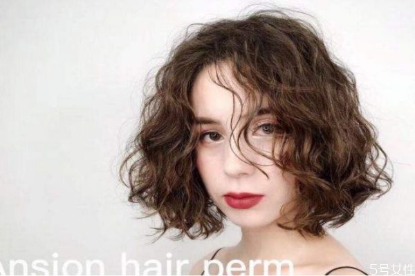 泡面卷发型,泡面卷长发