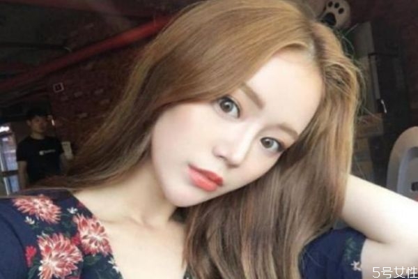 头发拉直后能用卷发棒吗,卷发棒如何用来拉直发 头发拉直后能用卷发棒吗,卷发棒如何用来拉直发