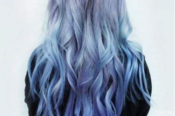 染蓝色头发掉色怎么办,怎么染蓝色头发不容易掉色 染蓝色头发掉色怎么办,怎么染蓝色头发不容易掉色