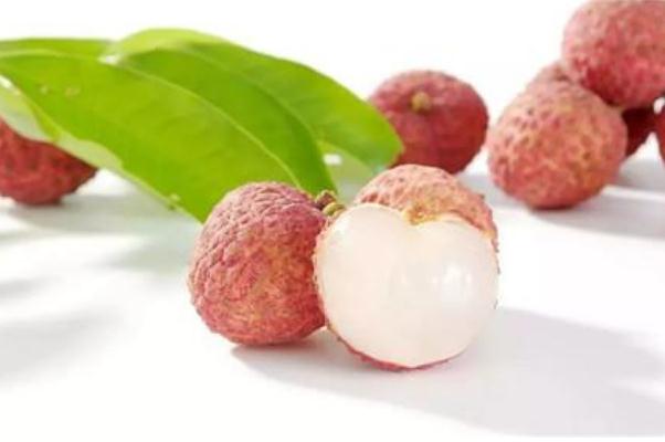 荔枝和龙眼哪个更容易上火,龙眼荔枝上火吗 荔枝和龙眼哪个更容易上火,龙眼荔枝上火吗
