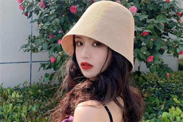 水桶帽适合什么发型,水桶帽搭配衣服