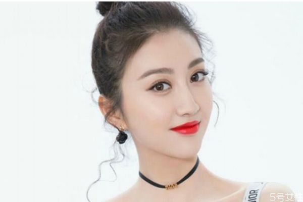 染黑发会褪色吗,黑发染发需要褪色吗