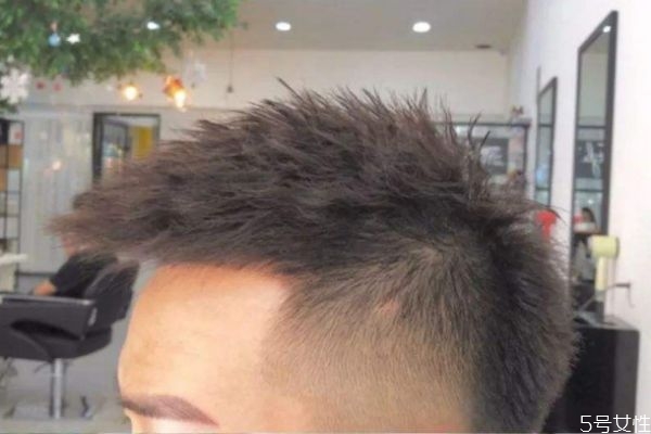 锡纸烫头发要多长时间,锡纸烫能保持多久