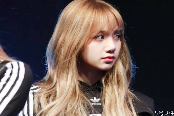 大波浪怎么烫视频教程,大波浪怎么烫好看