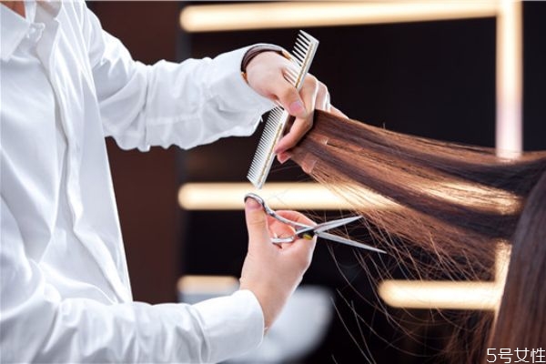 理发器限位梳怎么用,理发器限位梳怎么用视频 理发器限位梳怎么用,理发器限位梳怎么用视频