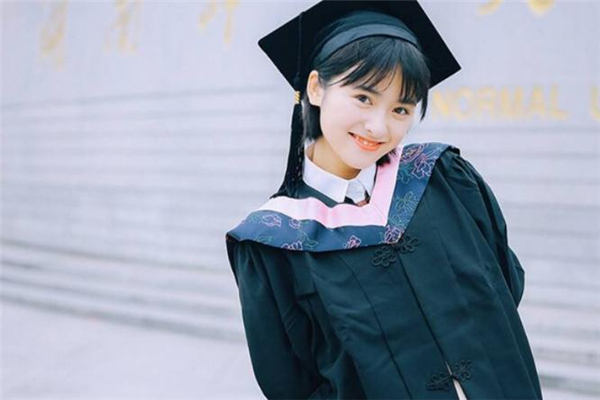 短发刘海造型女,短发刘海造型图片