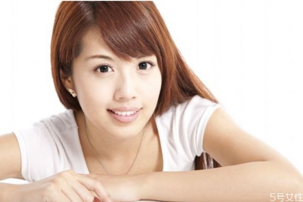 用什么方法可以使头发变软,怎样能使头发变软