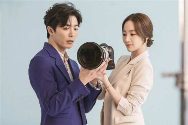 低发髻盘发图解,低发髻盘发