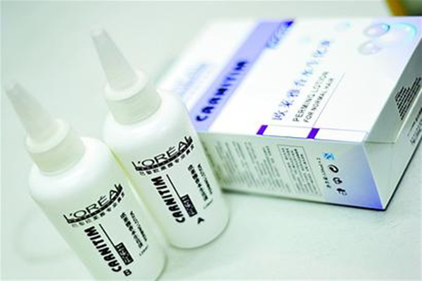 烫发膏状药水和水状的区别,烫发膏和水有什么区别 烫发膏状药水和水状的区别,烫发膏和水有什么区别