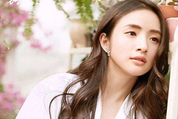 夏天烫什么发型好看,夏天烫什么发型好看男