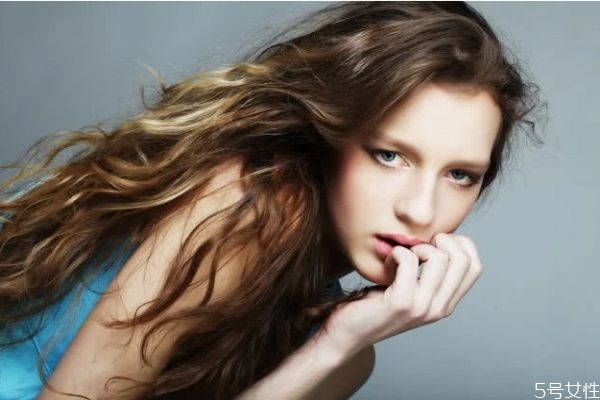 假发分叉了怎么办,分叉头发怎么办