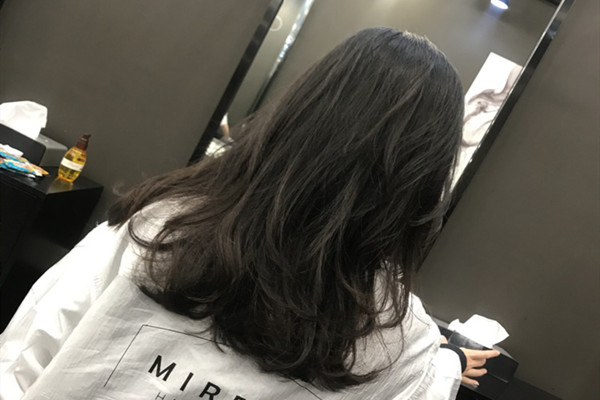 头发塑形和烫发的区别,塑型和烫发的区别