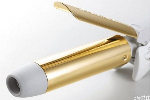 使用卷发棒注意事项,买卷发棒要注意什么 使用卷发棒注意事项,买卷发棒要注意什么