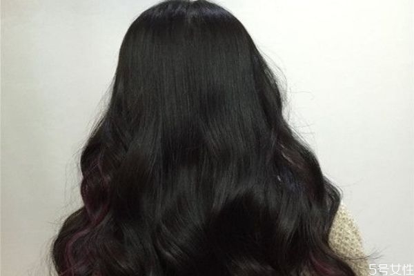 卷发棒卷头发后怎么定型,卷发棒卷完头发后怎么定型