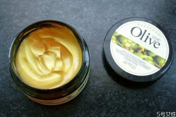 定型用发蜡好还是发泥好,发蜡和发泥哪个定型好