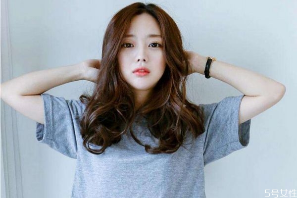 怎样去掉皮肤上的染发剂,皮肤染到染发剂怎么办