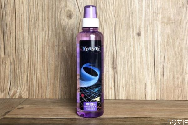 定型水要洗掉吗,用定型水几天不洗头 定型水要洗掉吗,用定型水几天不洗头